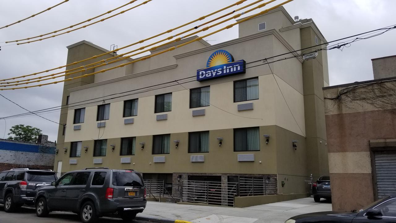 Days Inn By Wyndham Brooklyn Marine Park Nova Iorque Exterior foto